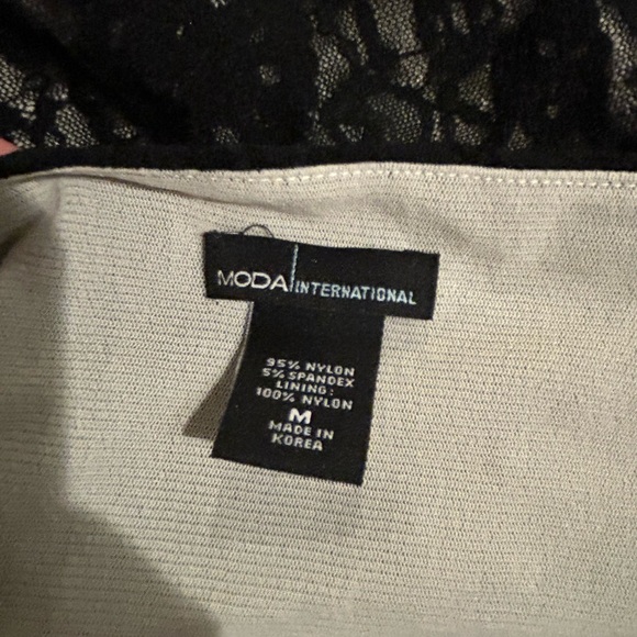 Sexy NWOT Victoria Secret Moda International Black Lace Overlay Longline Top SzM - Picture 6 of 10